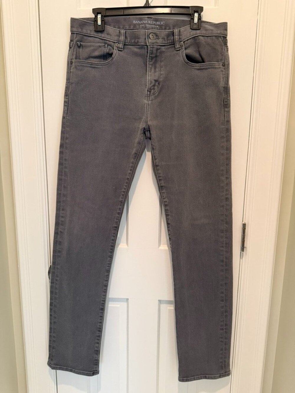 Banana Republic, The Traveler Jean, gray, 33x34